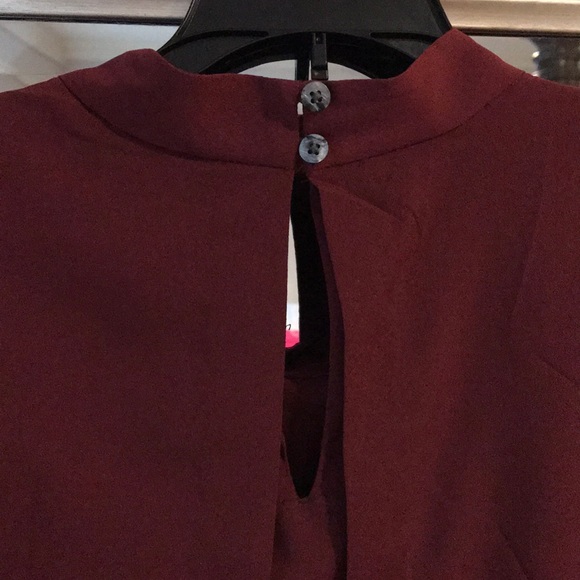 Banana Republic Sleeveless High-Neck Faux Cape Blouse Size X-Large NWT - Picture 3 of 6